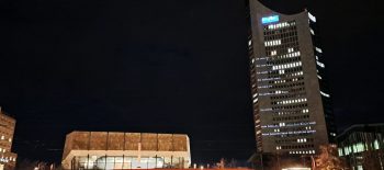 2025-11-05 Lichtworte_breit_Nacht_strona